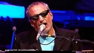 Donald Fagen  Maxine  Live 2006 [upl. by Annadiana]