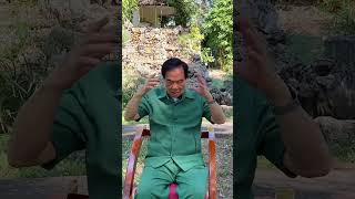 Master Mantak Chia shows his daily Microcosmic Orbit routine mantakchia [upl. by Nahsor26]