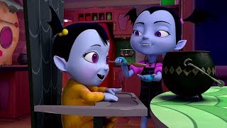 Vampirina  La cena de la Bebe Vampiro  Disney Junior dibujos animados VAMPIRINA en Español [upl. by Imoian]