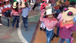 Raton Vaquero baile preescolar ramon manterola [upl. by Acassej815]