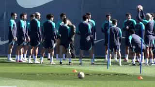 BarcellonaNapoli LIVE 🔴 Allenamento Barça Xavi conta 5 assenze e fa un discorso alla squadra [upl. by Arrek]