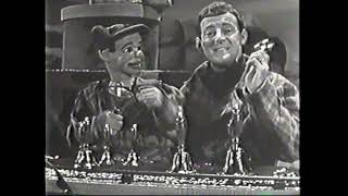 Paul Winchell and Jerry Mahoney “Christmas Bells” [upl. by Wenz100]