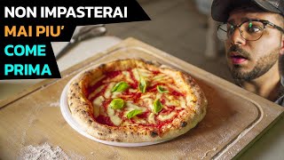 PIZZA NAPOLETANA FACILE La più SEMPLICE DI TUTTE fatta in casa senza attrezzatura [upl. by Powe256]