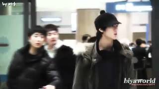 DH Kim Soo Hyun and Suzy  Airport [upl. by Henriette]