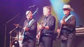 The Ventures Play Wipeout 😎 ザ・ベンチャーズ Osaka 2022 [upl. by Eugene]