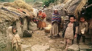 Life Of Poor People Of India Uttar Pradesh  Indian Village Life  Real Life India [upl. by Retsof]