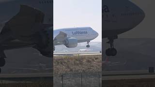 LUFTHANSA 747 TOUCHING DOWIN AT LAX 747 aviation airplane [upl. by Gebler]