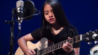 Cover lagu Surat Cinta Untuk Starla  Virgoun dari Hanindhiya sangat merdu sekali [upl. by Irehs]