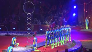 Chinese Acrobat Highest Jump World Record [upl. by Brendis]