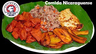 Almuerzo Nicaragüense Gallo pinto cerdo queso y tajadas fritas [upl. by Beal286]