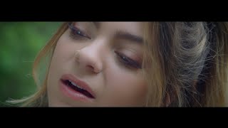 Caroline Costa  Baskia Clip officiel [upl. by Nivan]