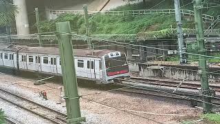 港島綫 Mtrain A223A236 駛經荃灣綫荃灣掉頭路軌，荃灣綫 Mtrain A191A182 駛入荃灣車廠 [upl. by Naitsabes]