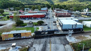 Northbound Norfolk Southern 142 through Rockwood Tennessee on 101624 [upl. by Aicilla]