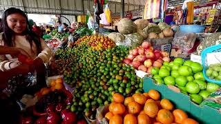 Comprando frutas en Mercado Talpetate [upl. by Manoff]