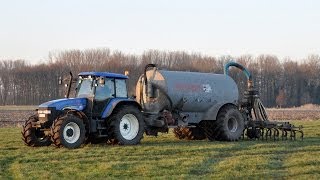 New Holland TM140 amp Record  drijfmest injekteren [upl. by Eanore]