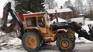 Köp Traktorgrävare Volvo BM 646 på Klaravik [upl. by Bordy125]