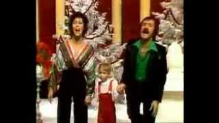 Sonny amp Cher  Holiday Medley wBernadette Peters amp Captain Kangaroo [upl. by Sue]