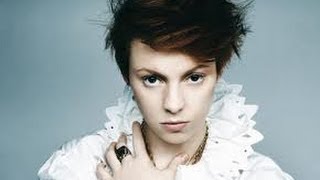 La Roux Observer music monthlys acts for 2009 [upl. by Aynwat]