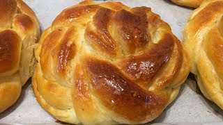 Brioche au beurre  Moelleuse et légère  Butter brioche recipe [upl. by Annayak]