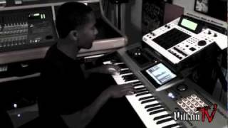 Zaytoven quotFunky Fingersquot Jam Session Villain TV [upl. by Atterg73]