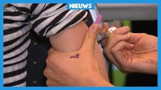 Vaccinaties tegen gevaarlijke ziekte begonnen [upl. by Ateekan855]