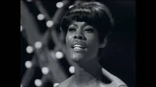 Dionne Warwick  Walk On By amp Message To Michael  Live  1966 [upl. by Juliann519]