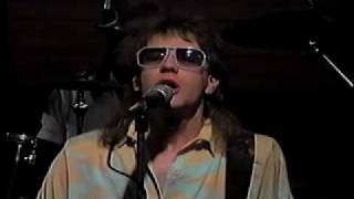 The Windows performing Runnin Alone live at Murray State University in KY Larry Brewer 11988 [upl. by Lal]