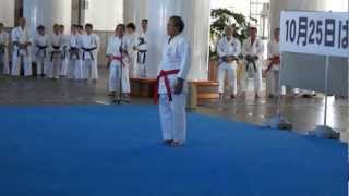 Gojuryu kata by Kurashita Eiki sensei to celebrate Karate Day in Okinawa  October 25th 2012 [upl. by Llennahs]