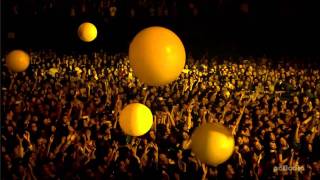 Coldplay Live from Japan HD  Yellow [upl. by Dloreg162]