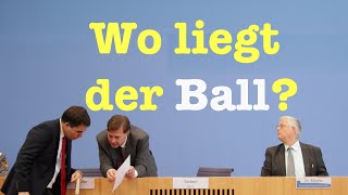 Wo liegt der Ball  Komplette Bundespressekonferenz vom 9 September 2016 [upl. by Ohara994]