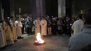 Veglia pasquale Pasqua 2019  Basilica di santAmbrogio Milano  Benedizione del fuoco [upl. by Gallager]