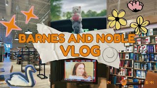 Barnes and Noble vlog [upl. by Doy]