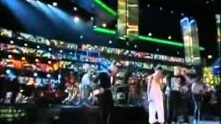 Calle 13 arrasa en los Grammy Latino [upl. by Holofernes419]