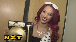 Bayley amp Sasha Banks gewinnen den NXT YearEnd Award quotMatch des Jahres 2015quot 13 Januar 2016 [upl. by Mehalek]