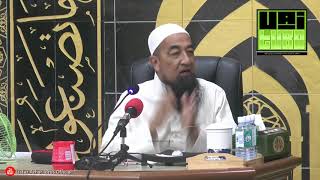 Solat Duduk Atas Kerusi Tak Sah  Ustaz Azhar Idrus Official [upl. by Neyugn]