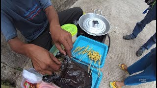 Indonesia Sumedang Street Food 2406 Part1 Sate Usus Ayam SDN Cilewngkrang YDXJ0337 [upl. by Winshell]