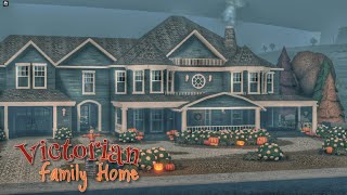 Bloxburg  Victorian Autumn Family Home  470k Exterior House Build🍂 [upl. by Hcir]