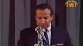 Christian apologist Dr Anis Shorrosh gets embarrassed by a Muslim guy from the audience [upl. by Fania]