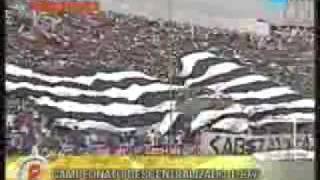 GUERRA DE HINCHAS POR BANDEROLAS UNIVERSITARIO VS ALIANZA LIMA [upl. by Pam]