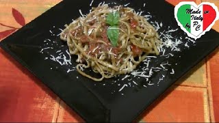 Lezioni di cucina italiana 25  Linguine al pesto rosso Velocissime e buonissime [upl. by Koffman]