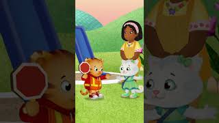 Daniel Tigers Neighborhood  Daniel Tiger quotGo Stop Goquot Game  PBS KIDS Shorts [upl. by Boleyn400]