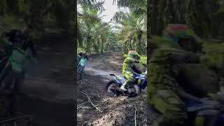 yamaha yz 125 vs kawasaki kx 100 [upl. by Burrows]