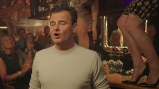 Wilfred Genee  Zomaar Een Avond In De Kroeg Officiele Video [upl. by Tteraj]