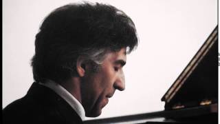 Ashkenazy Chopin The Waltz No14 in E minor Opposth [upl. by Inalaeham711]