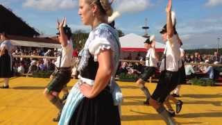 Volkstanz im oberbayerischen Obing beim Bauernhiagst Bauernherbst [upl. by Sined]