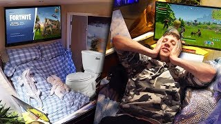 BEDROOM IN THE TOILET PRANK on WROETOSHAW [upl. by Ahsillek]