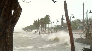 Hurrikan Irma zerstört Ferieninseln  Für Florida wohl nur noch Stärke 4 [upl. by Troy]