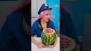 Guter vs Schlechter WassermelonenStreich 🍉 [upl. by Ennyletak473]