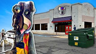 I Explored An Abandoned Chuck E Cheese [upl. by Gipps]