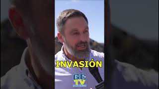 quotInvasión migratoria en El Hierroquot Santiago Abascal VOX visita La Restinga [upl. by Ocihc756]